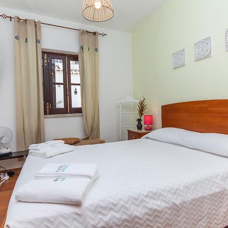 J - Casa Do Farol Guesthouse 라고스 객실 사진
