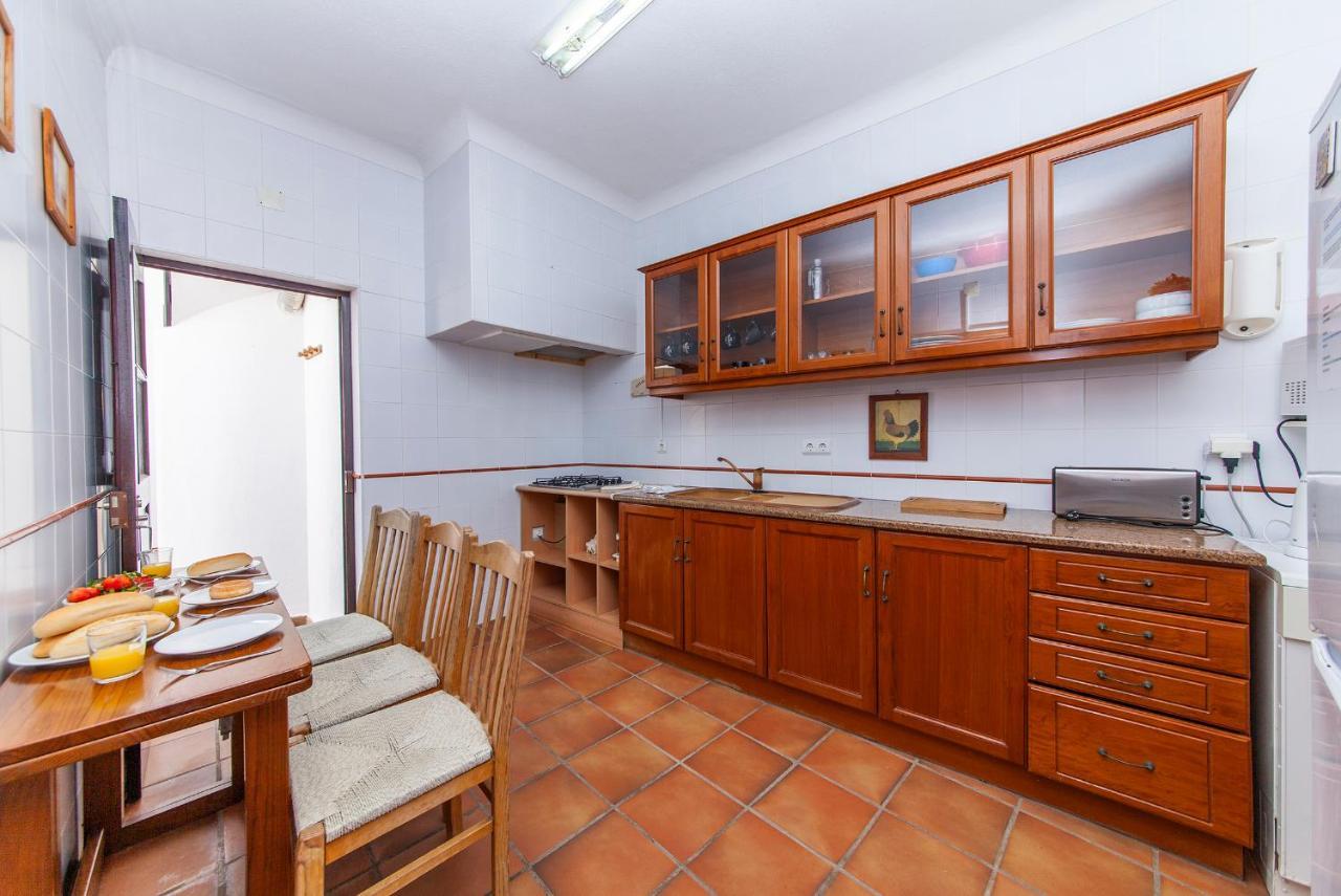 J - Casa Do Farol Guesthouse 라고스 외부 사진